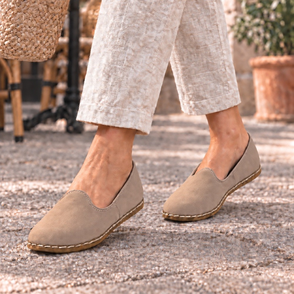 Charix Safari Nubuck Slip-On Shoes Women 8 EU 38 Handmade Leather Flats